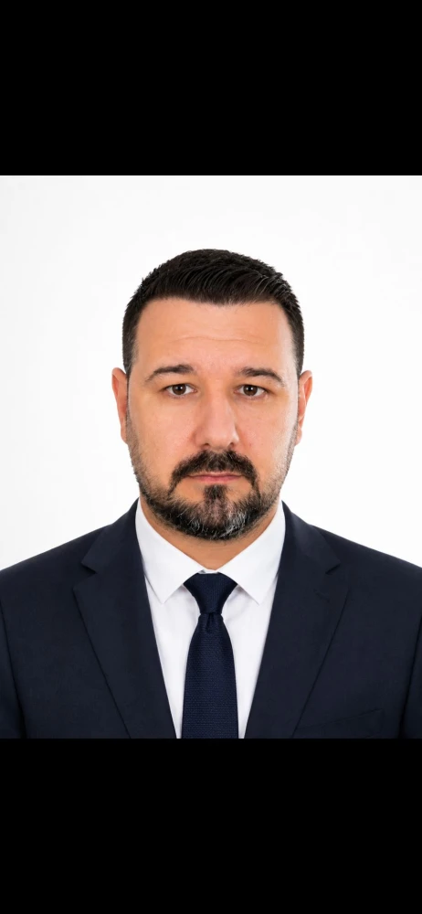 Şafak Kürekçi